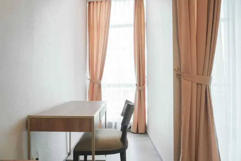 Fabulous and Strategic 1Br Sudirman Suites Apartment