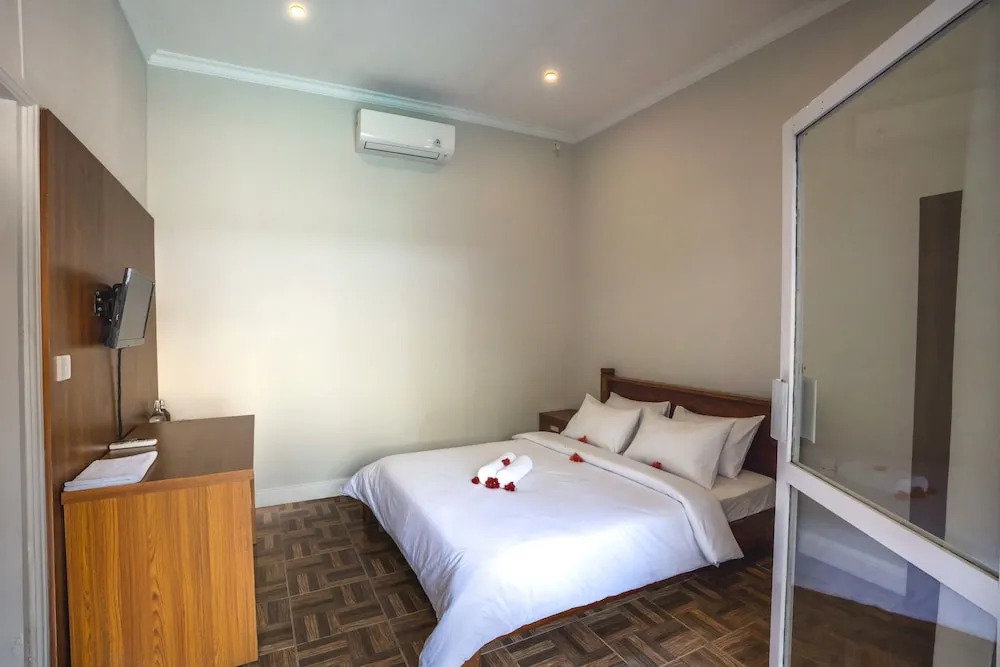 BALE DATU BUNGALLOW