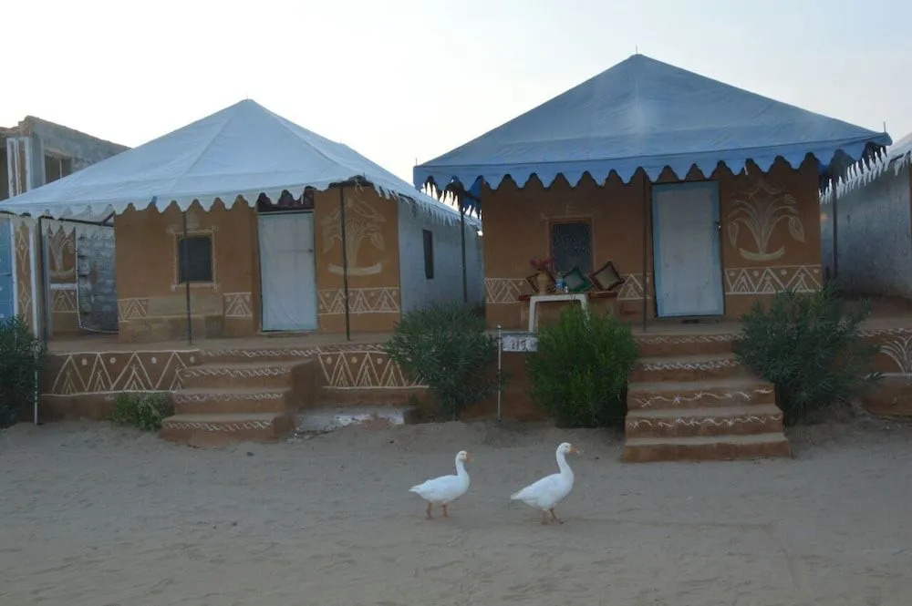 Dunes Desert Safari And Camp