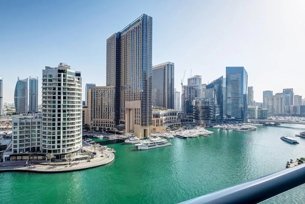Luxury Staycation - Continental Tower