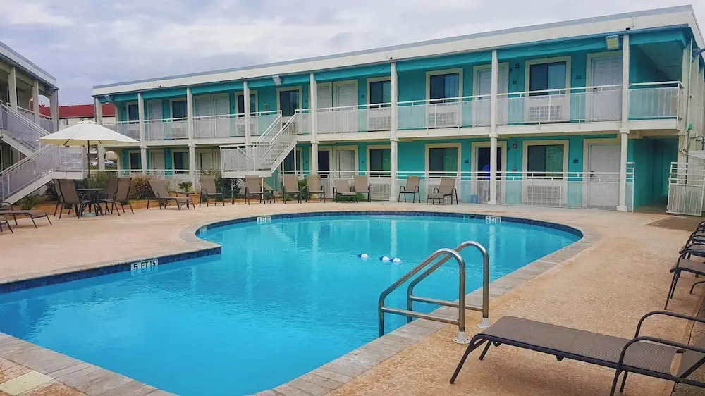 Spanish Trail Inn Hotel