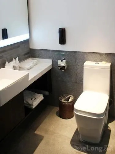 Maritime Hotel (Zhengzhou Century Amusement Park Zhongyuan Tower)