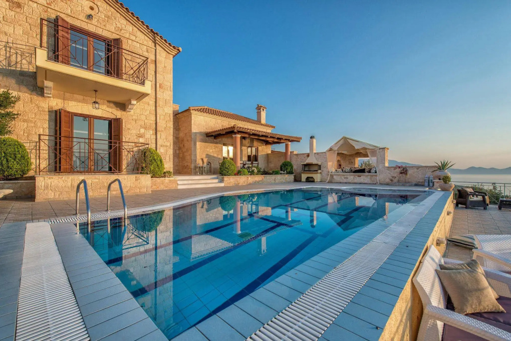 Emerald Villas & Suites - The Finest Hotels Of The World