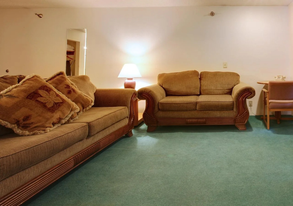 Americas Best Value Inn and Suites Cassville/Roaring River