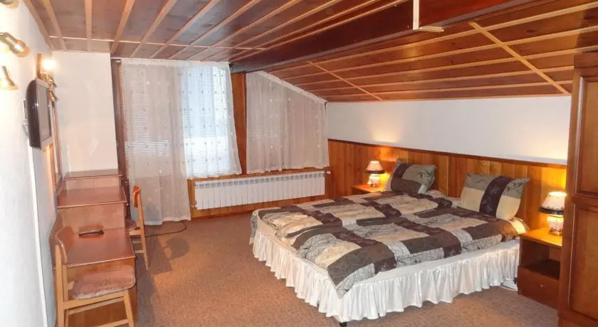 Villa Yanica