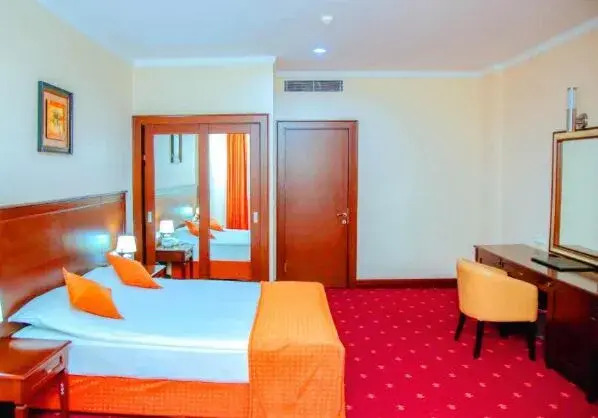 Charlak Otel