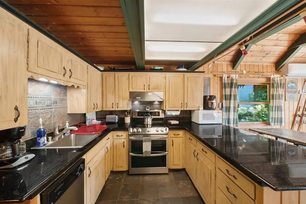 Cowlitz River Cabin