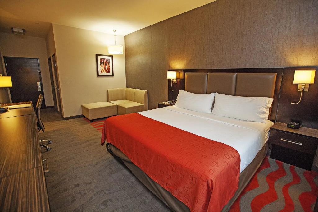 Holiday Inn & Suites Houston West - Westway Park by IHG