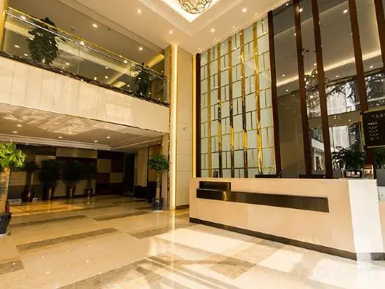 Oriental Holiday Hotel (Zhengzhou Chengdong Road Wenmiao Metro Station)