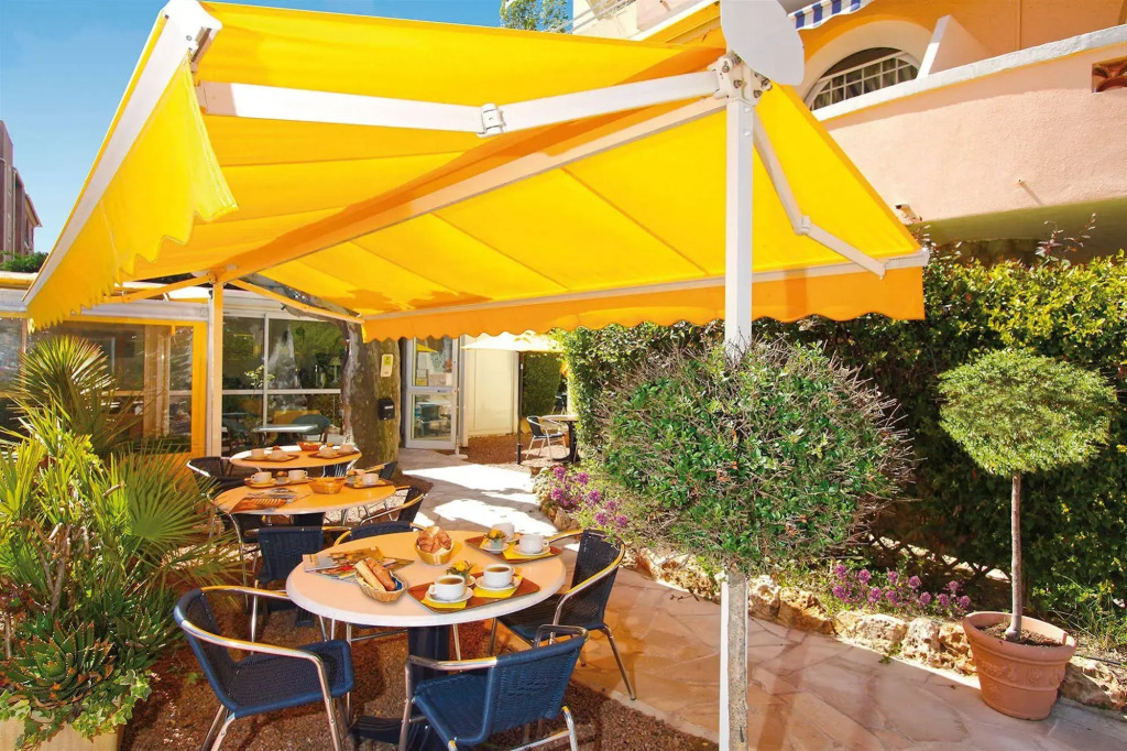 Logis Hotel lEsterella