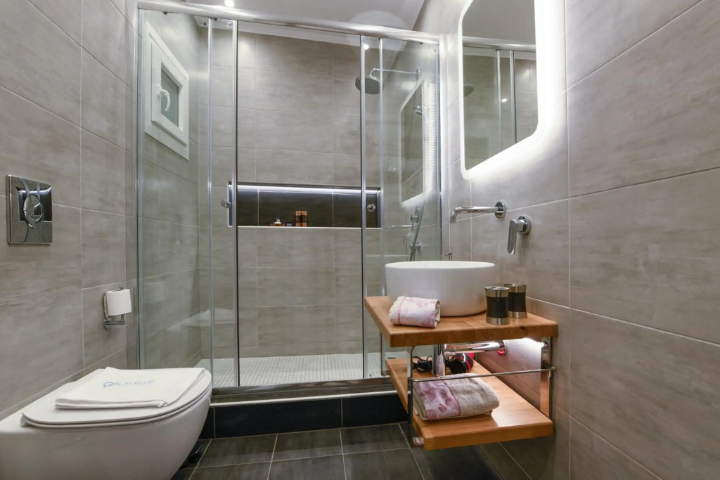 Adell Luxury Apartments