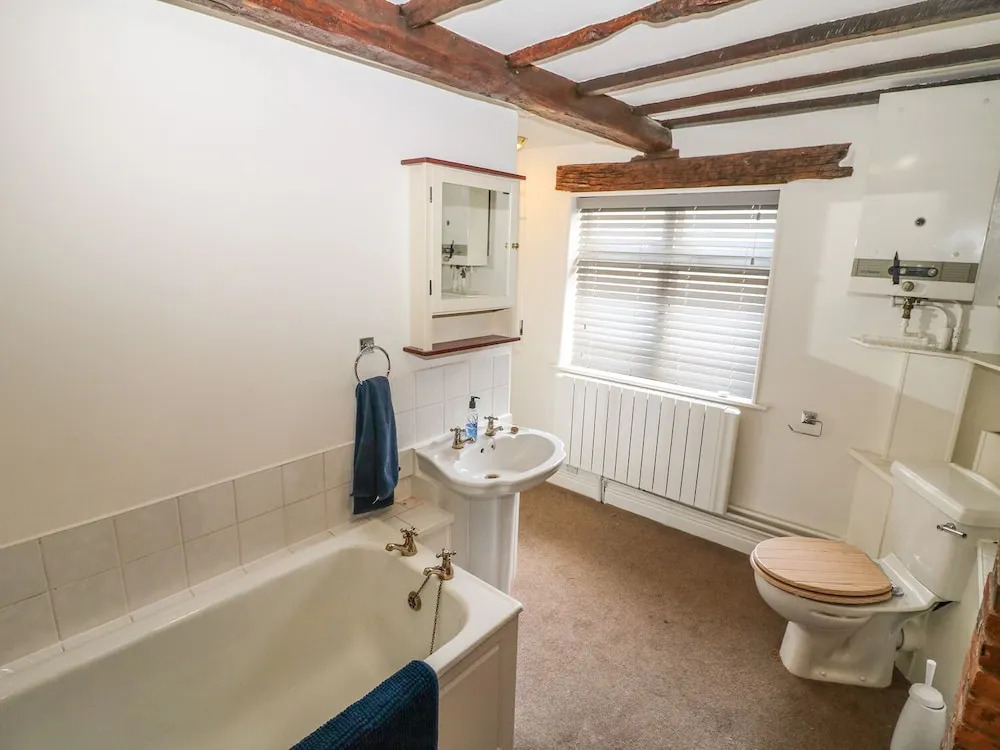 11 Buxton Road, Ashbourne