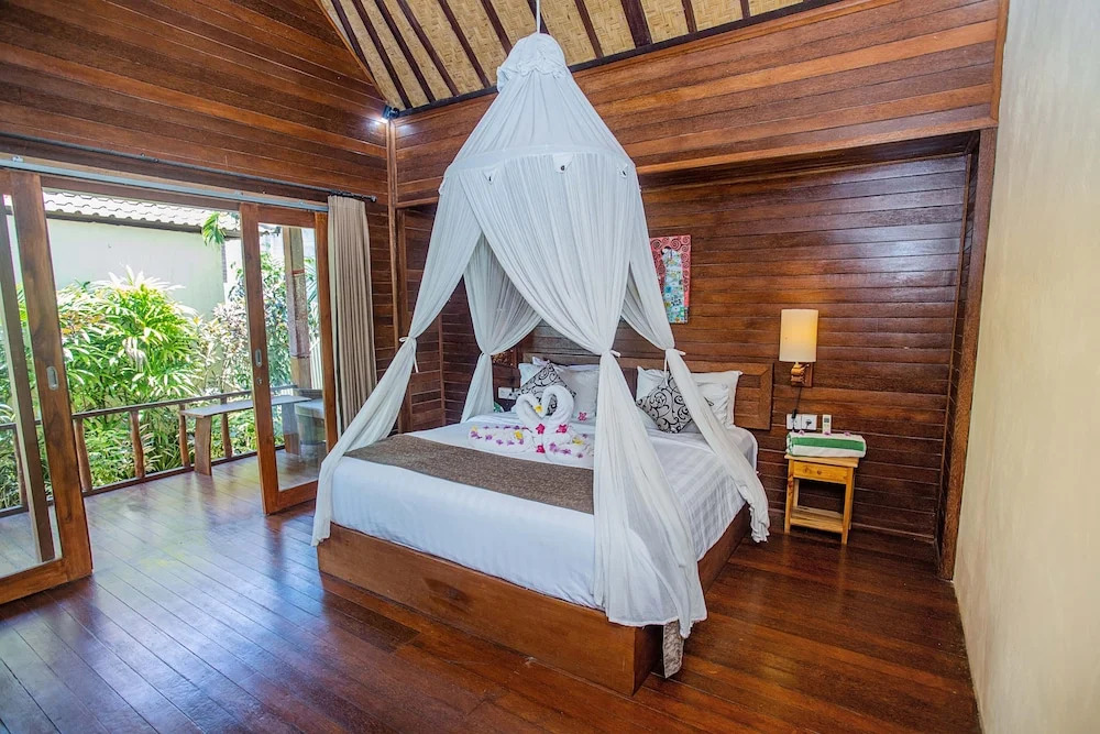 DMuncuk Huts Lembongan