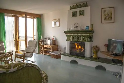 Apartament Nefryt