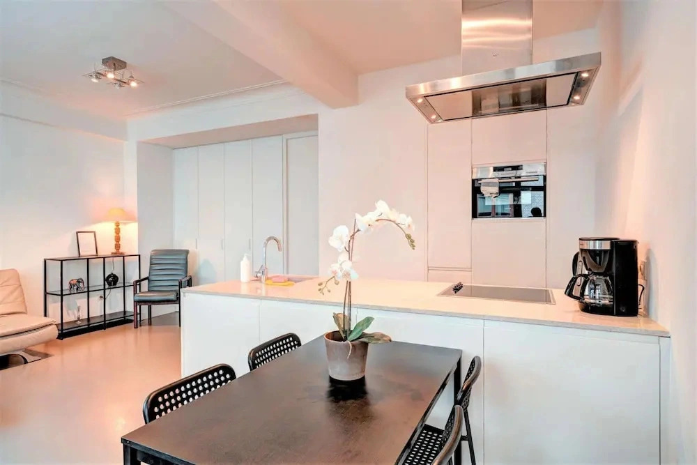 2-bedroom Apartment for 9 in Antwerp
