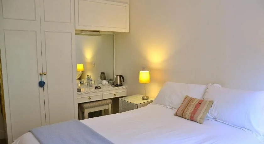 Kilfinan Hotel