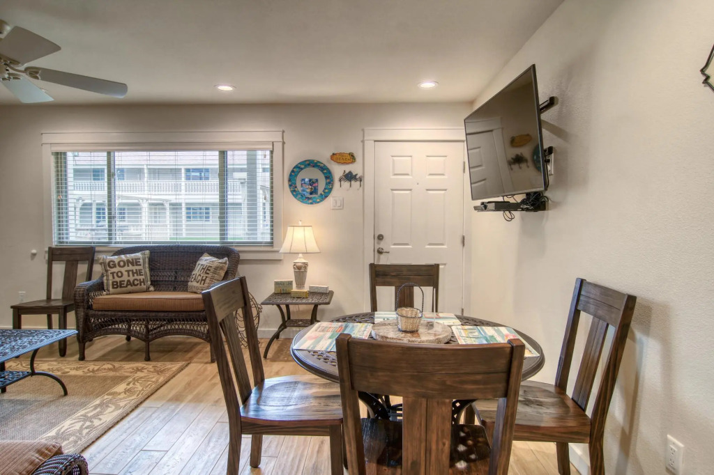 Courtyard #122 in Port Aransas