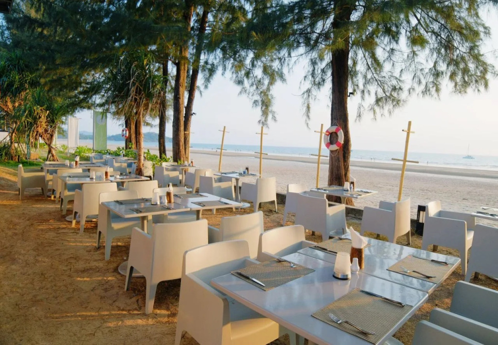 Twin Lotus Resort and Spa