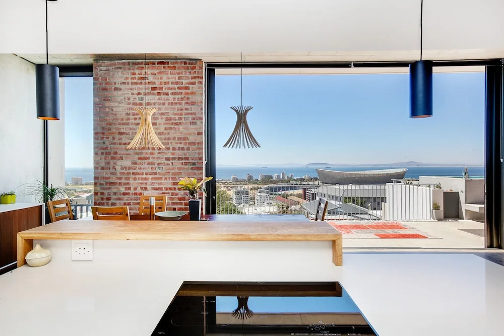 Upper Green Point Roos Villa