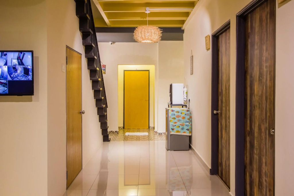 Explore 5BR Gardenhouse Retreats