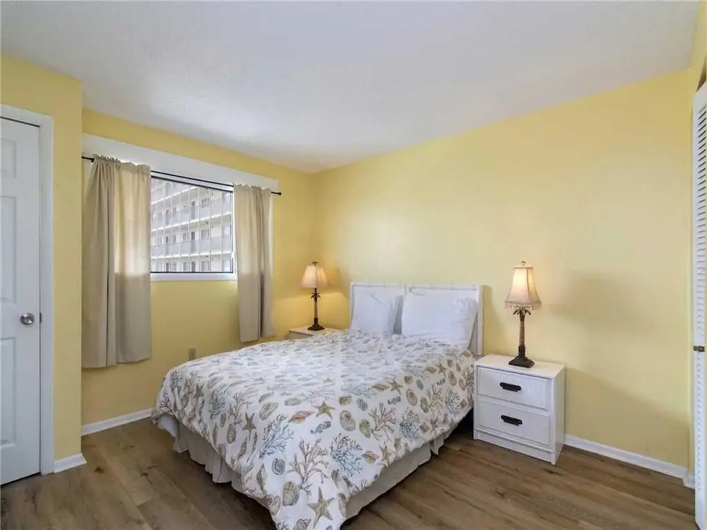 Regency Towers 403 - Three Bedroom Condo