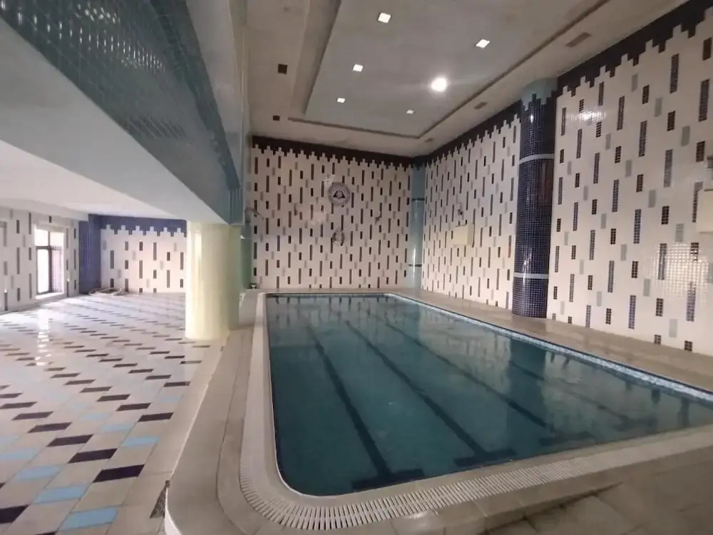 Baku Lake view 3 bedrooms apartment