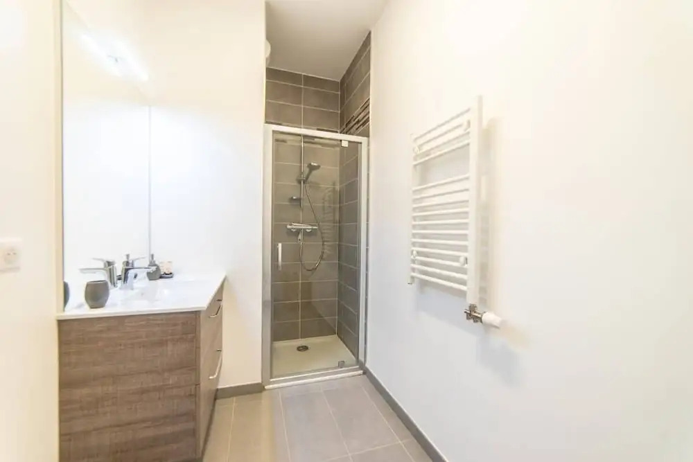 Marquisats Private Apartment 5min From the Lake