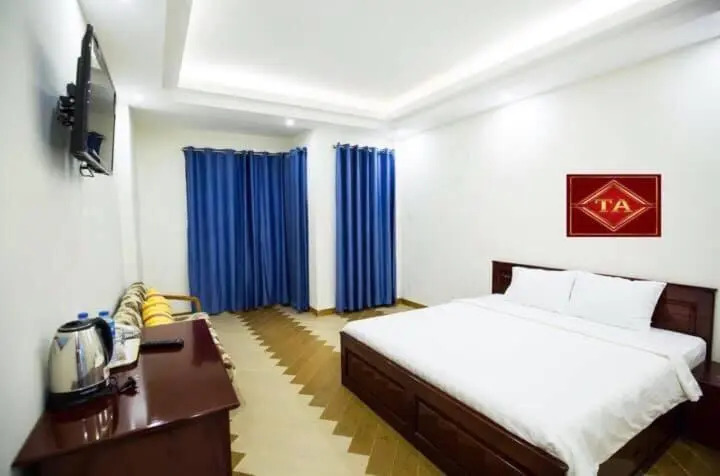 A72 Hotel