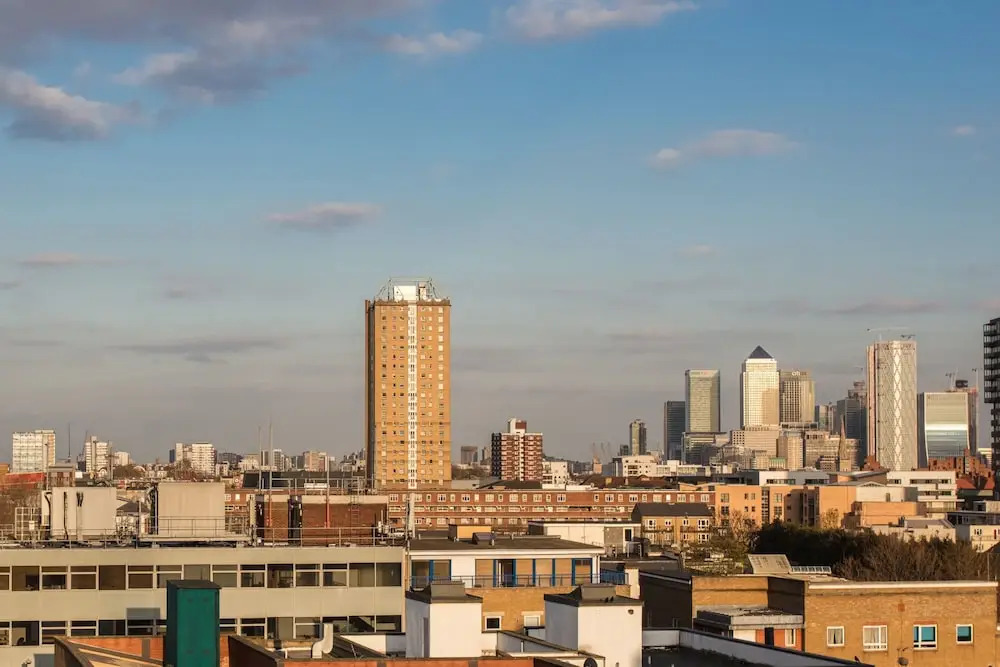 2 Bedroom Penthouse Close To Central London