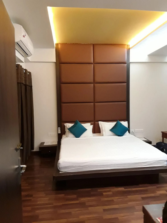 Sovereign Suites
