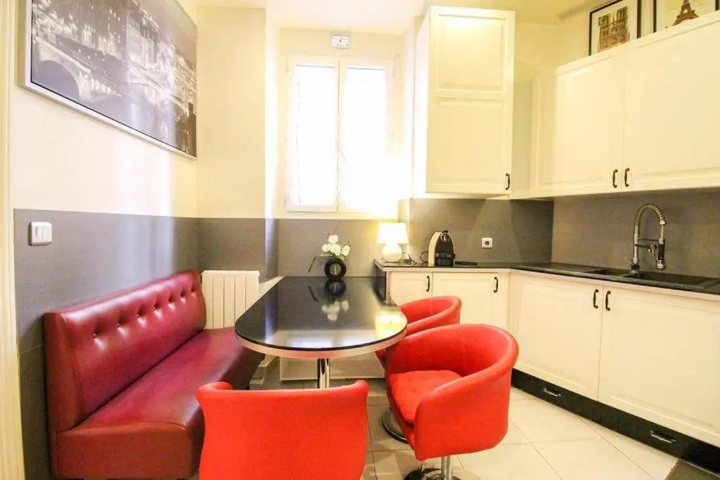 Grand appartement pour 4 personnes/ Cours Lieutaud