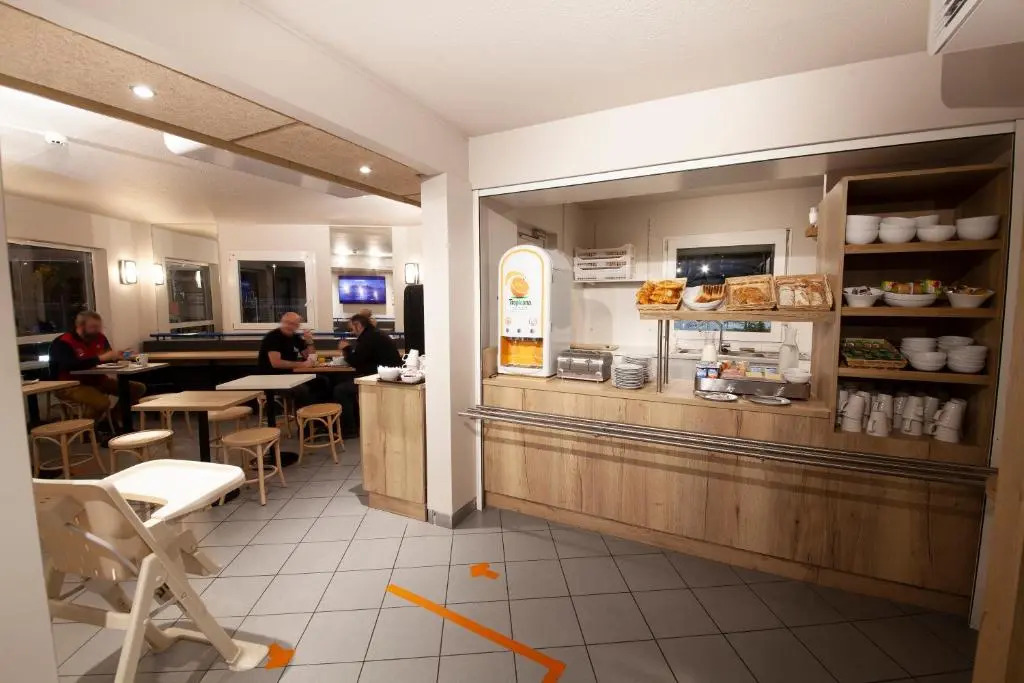 Kyriad Direct Clermont Ferrand Nord Gerzat