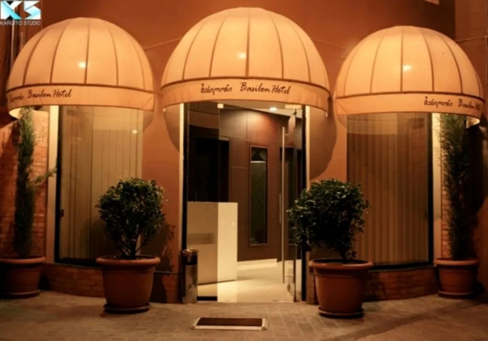 Basilon Hotel