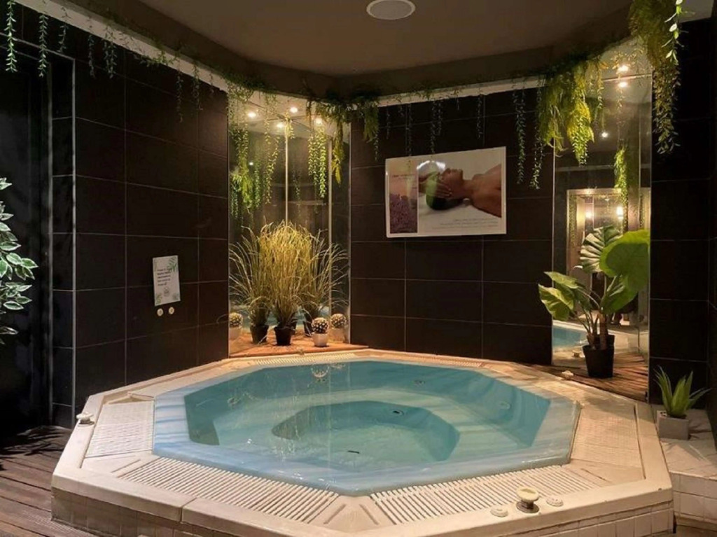 Kyriad Restaurant Centre SPA Vichy