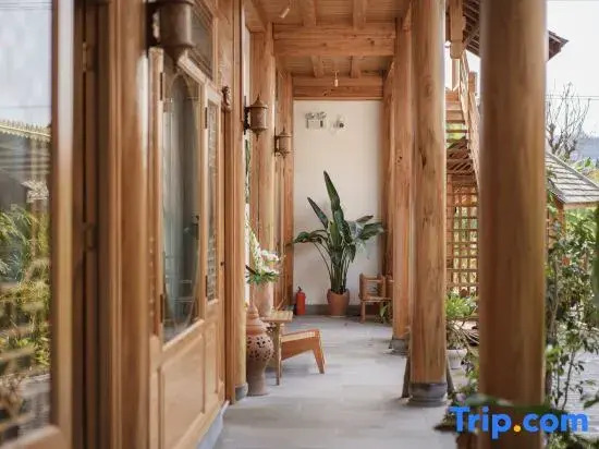 Mangshi XunMuYouSu｜Garden View Villa