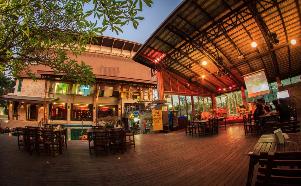 Narakul Resort Hotel