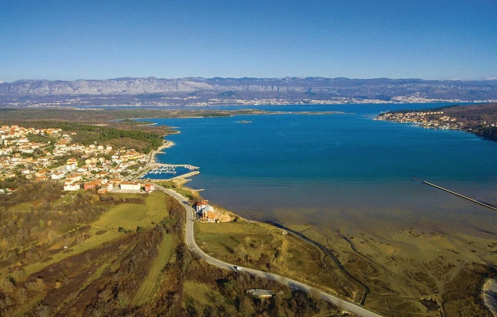 Stunning Home in Malinska With Wifi and 1 Bedrooms