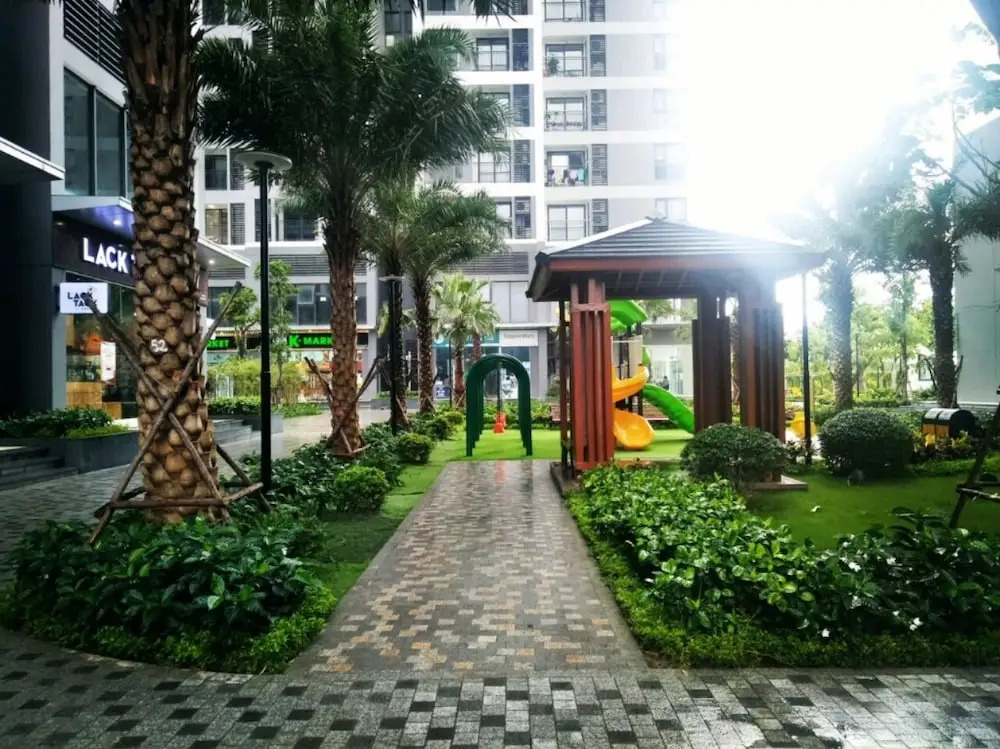 V-One Hotel