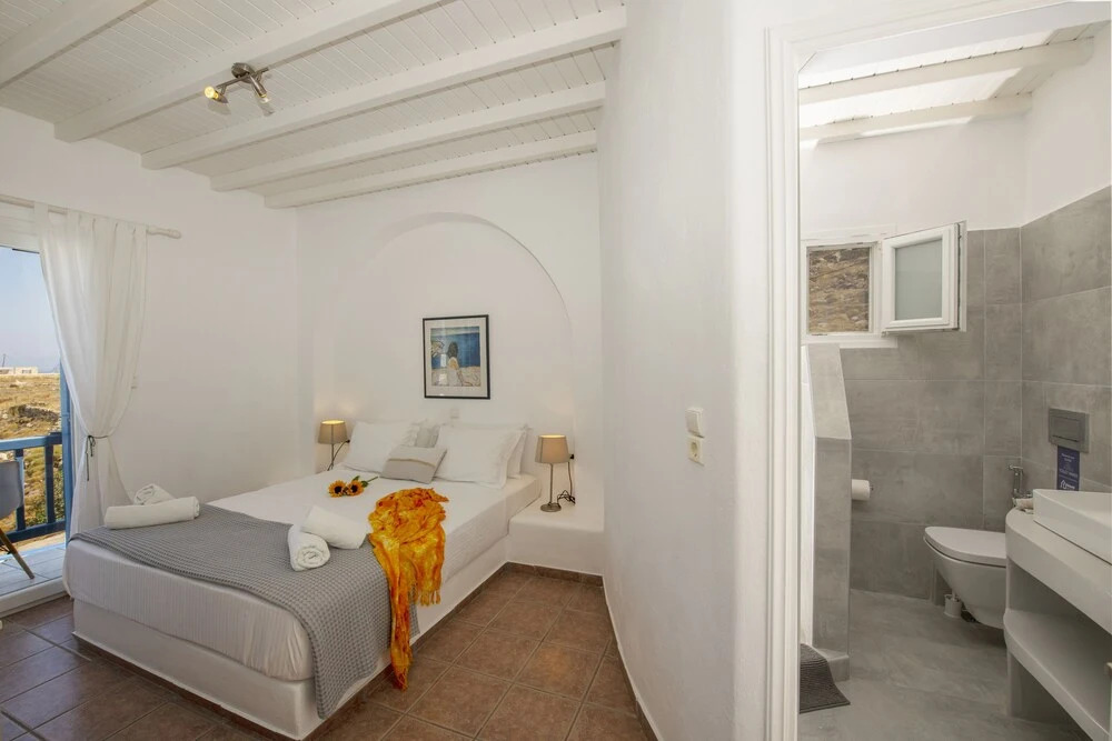 Serene Villa by Stylish Stays