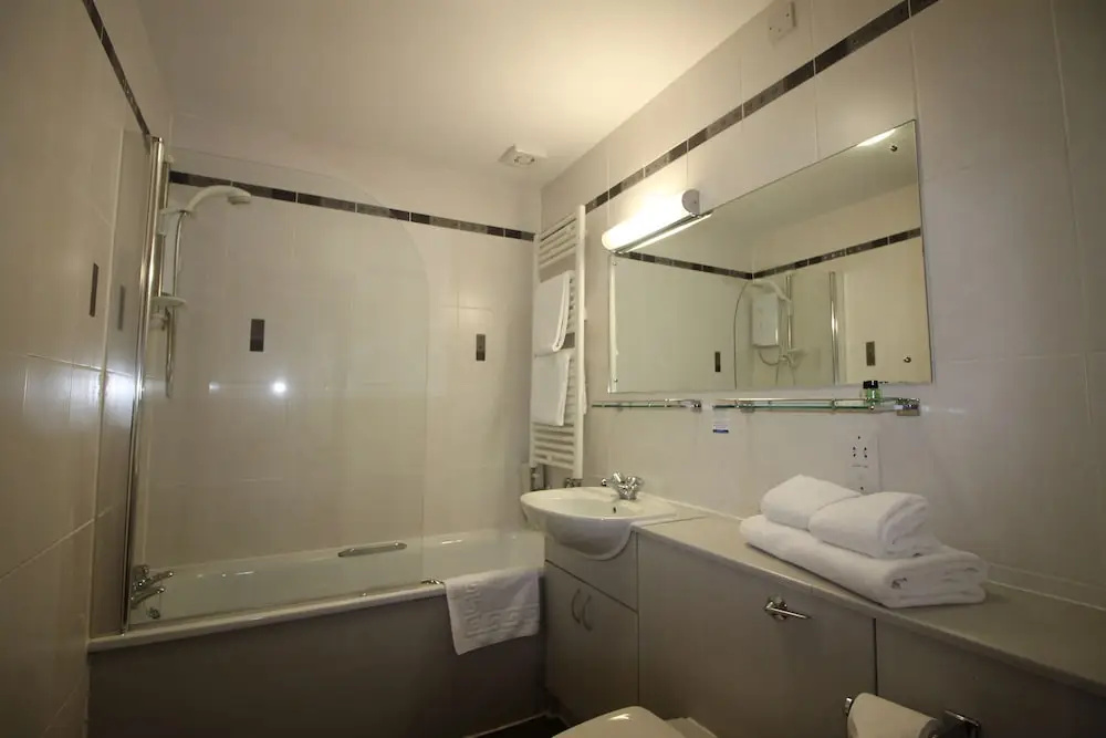 Parkstone Hotel