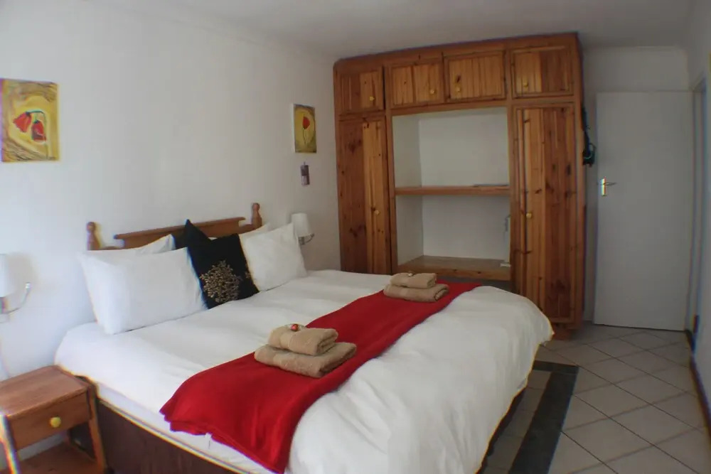 Charming Lodge in City Bowl, Close Enough to the Action but Peaceful and Quiet