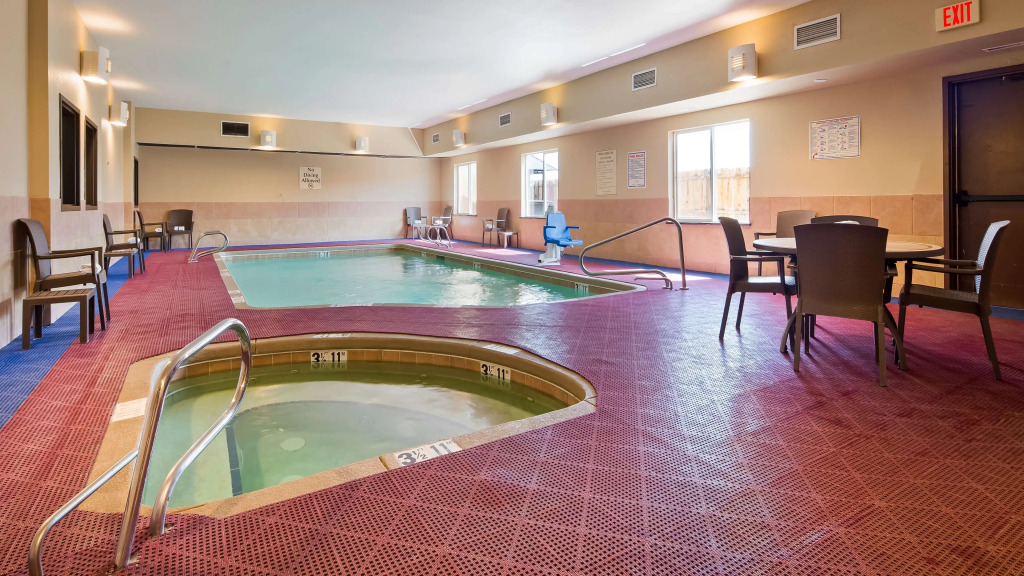 Best Western Plus Montezuma Inn and Suites