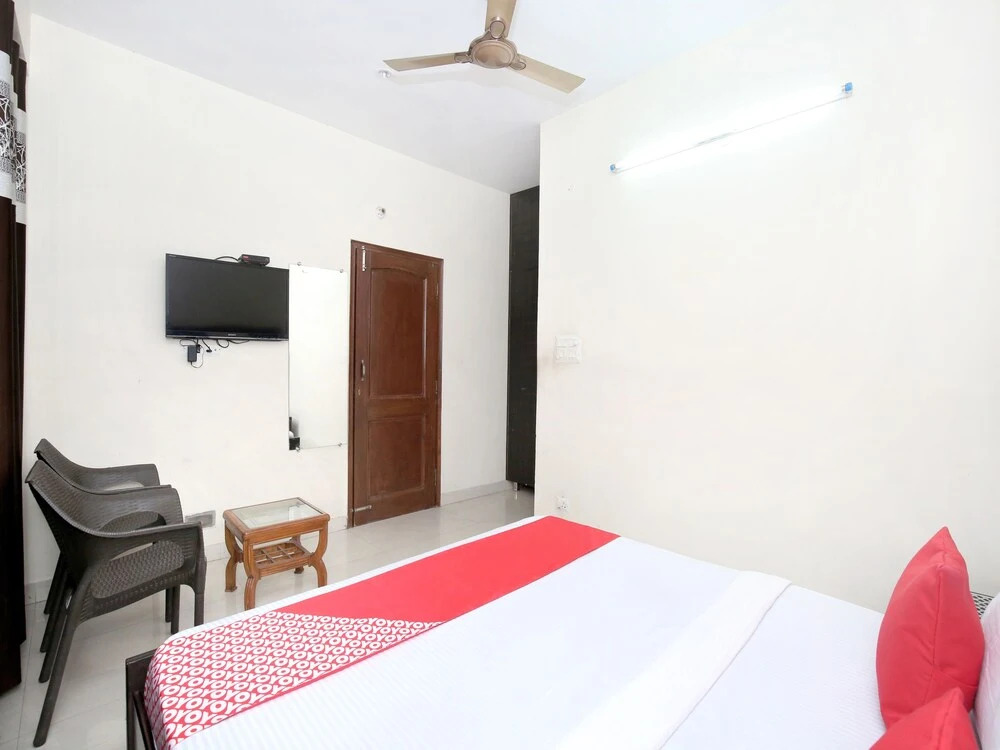 OYO 12267 Home 3BHK Barog View