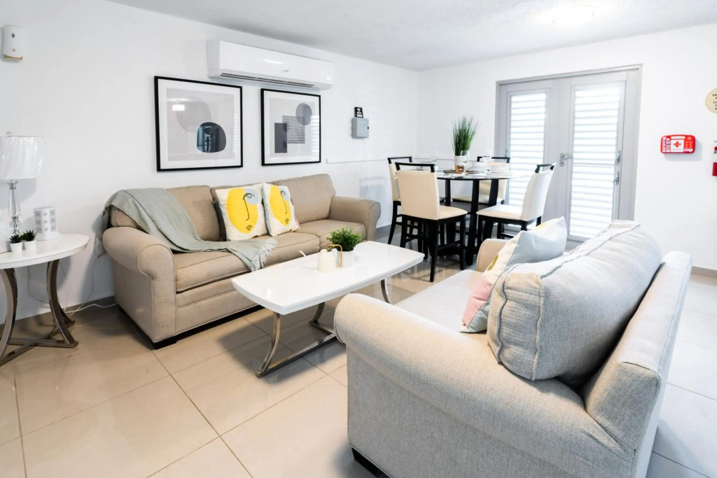 Aquaville Rentals Villa 4