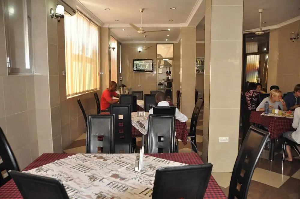 Rich Hotel