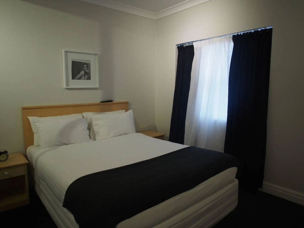 Sydney Airport Suites