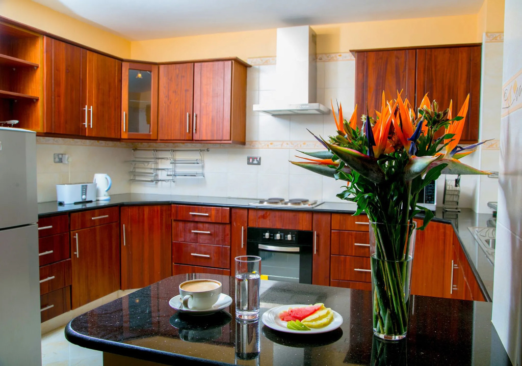 Batians Apartment Hotel