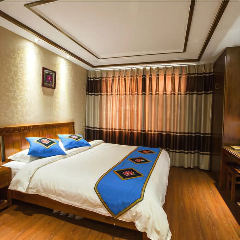 Dali Qianbaidu Inn