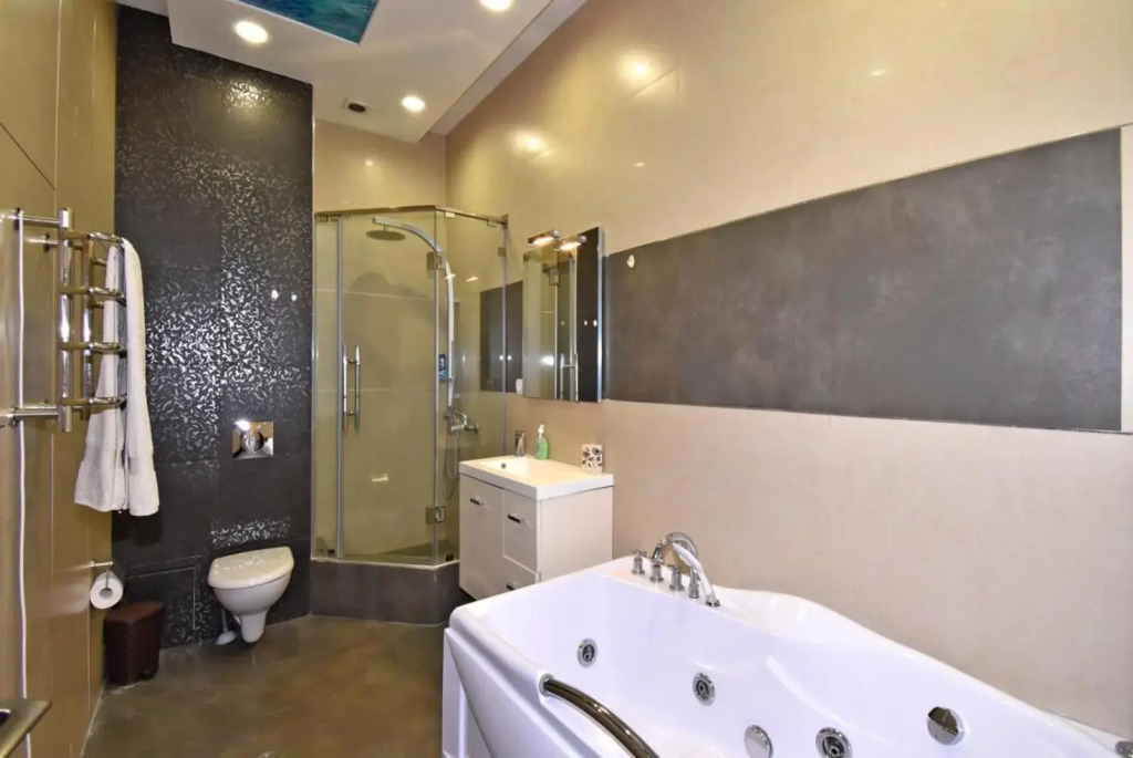 Northern Avenue, 2 bedrooms Luxury apartment HH882