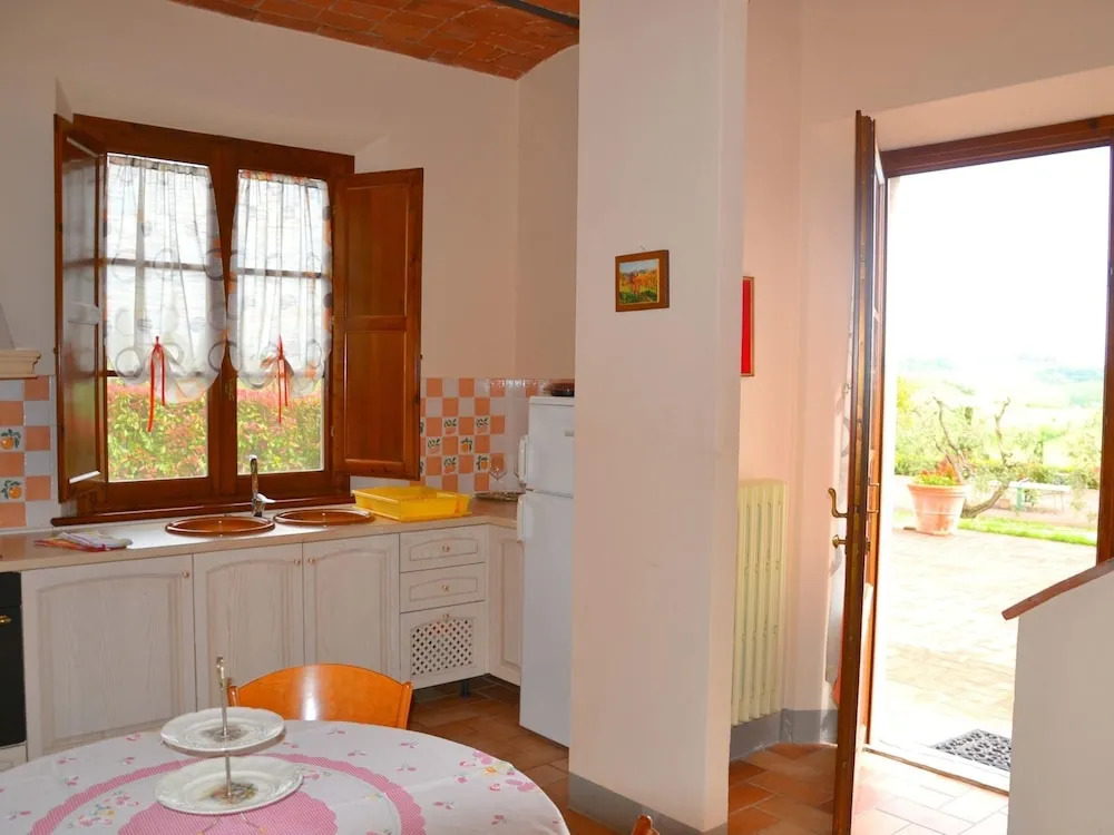 Holiday Home With Pool in Stabbia